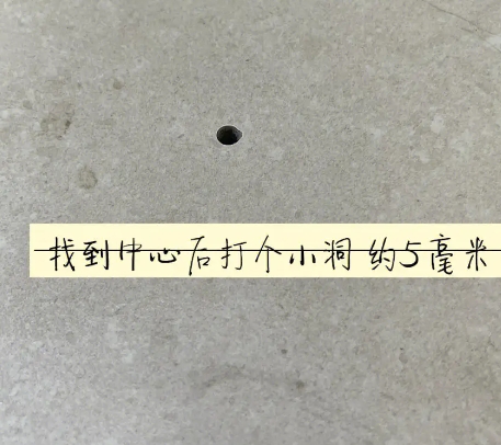 凤凰瓷砖空鼓维修公司专业解答在瓷砖铺贴过程中，如果砂料搅拌不均匀，将会带来以下问题